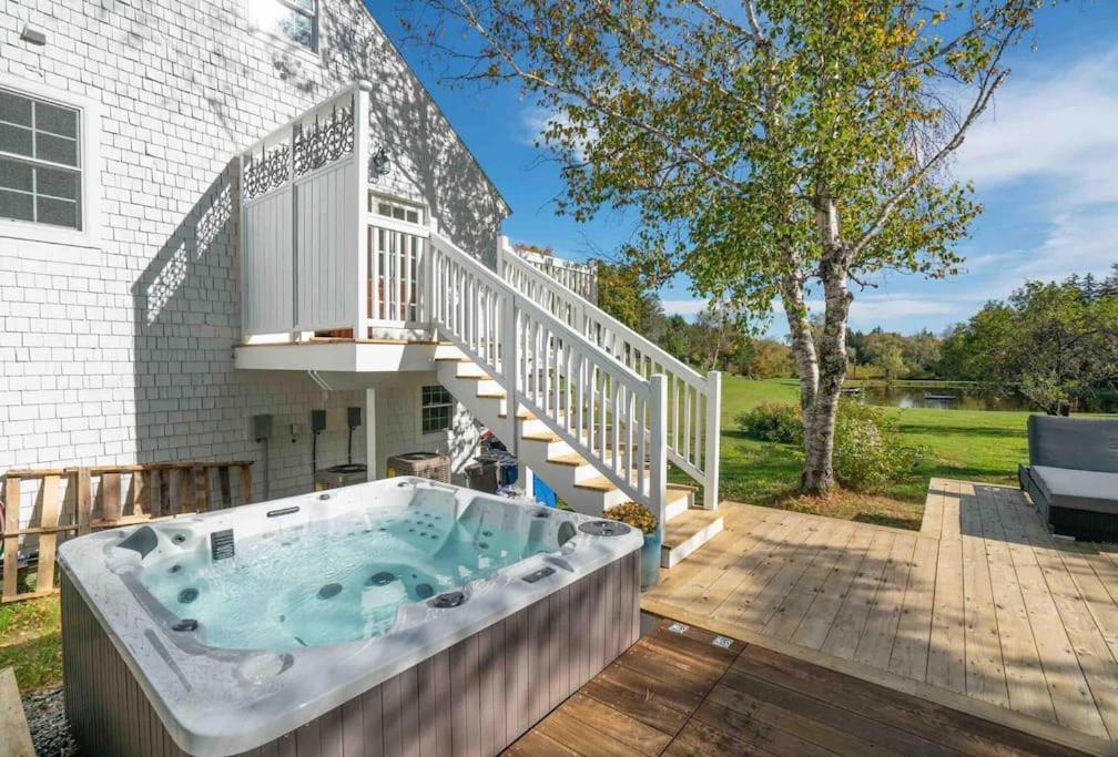 The Villa - Industrial Farmhouse With Hot Tub Довер Екстер'єр фото