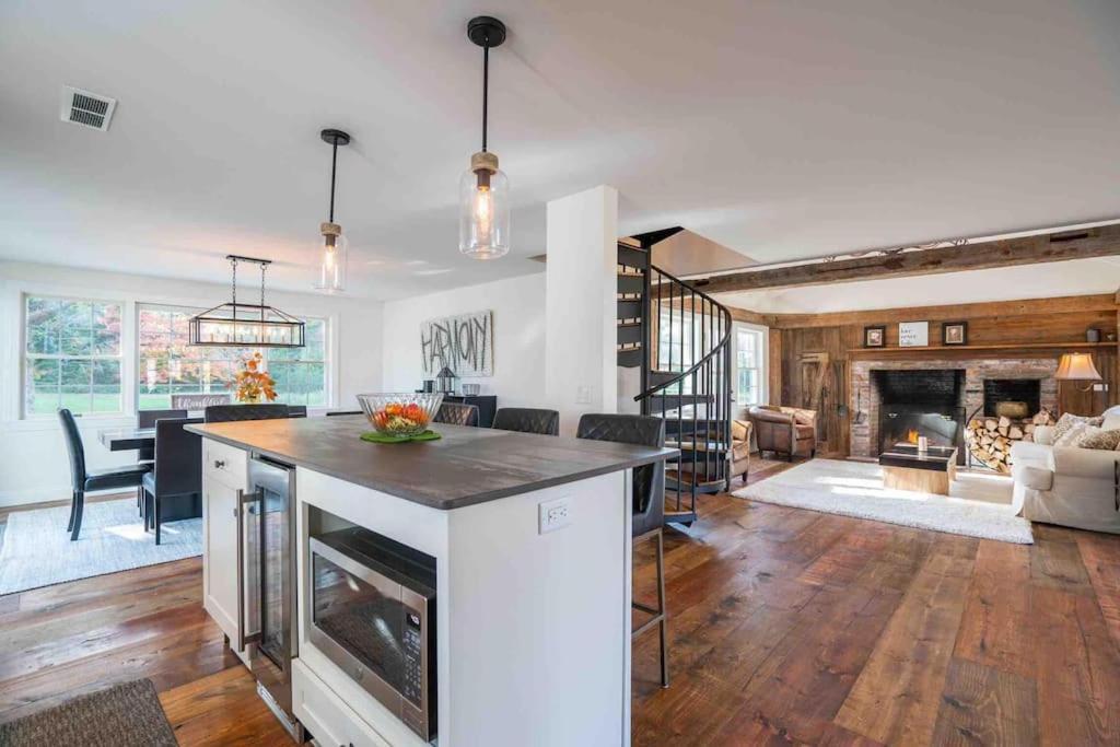 The Villa - Industrial Farmhouse With Hot Tub Довер Екстер'єр фото